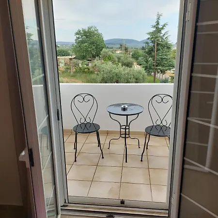 Apartman Kastro *